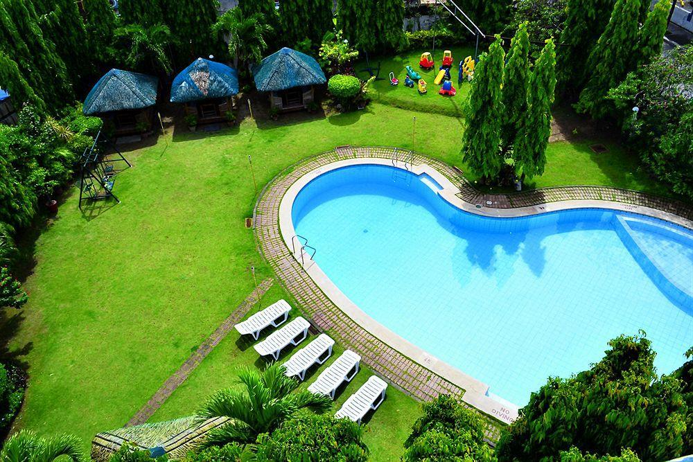 Days Hotel By Wyndham Batangas Luaran gambar