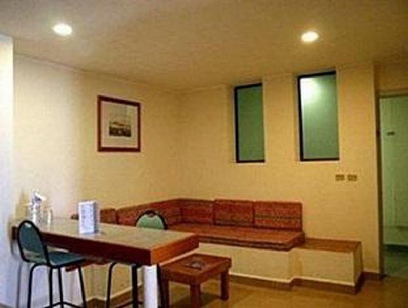Days Hotel By Wyndham Batangas Luaran gambar