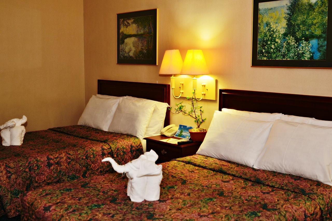 Days Hotel By Wyndham Batangas Luaran gambar