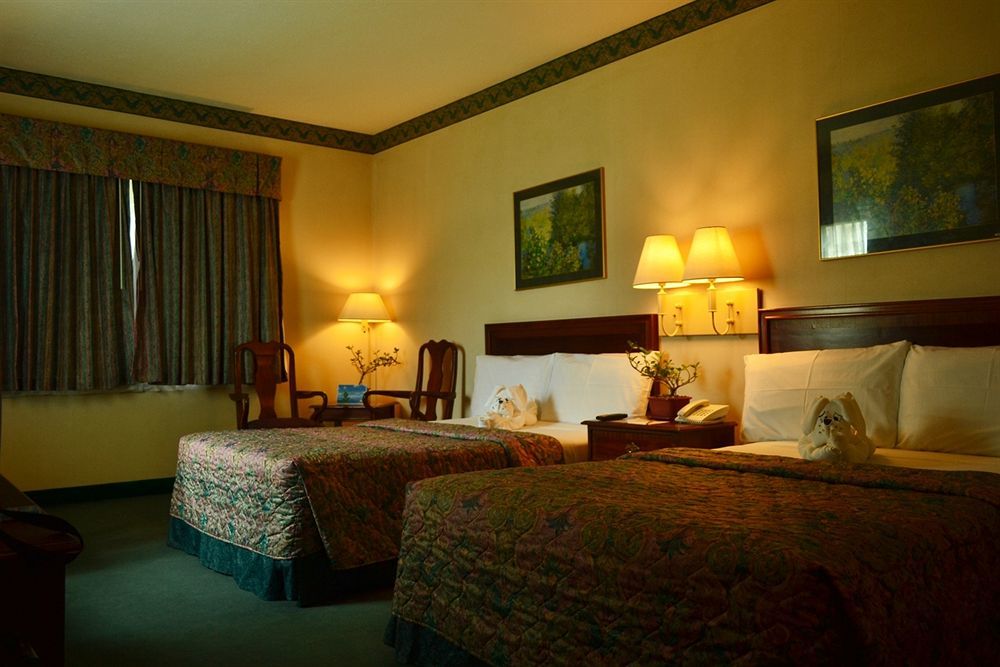 Days Hotel By Wyndham Batangas Luaran gambar